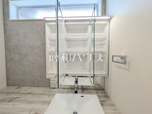 洗面台　【練馬区西大泉４丁目】