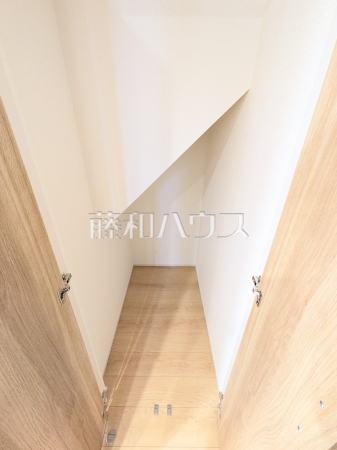 収納　【練馬区西大泉４丁目】