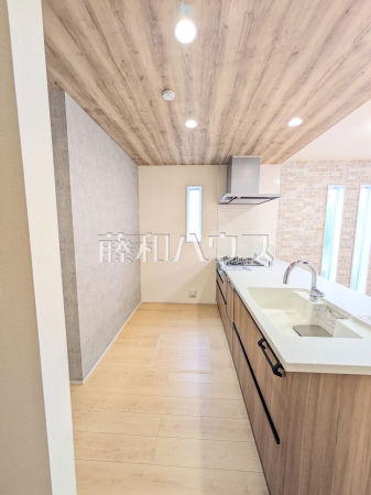 キッチン　【練馬区西大泉４丁目】