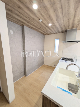 キッチン　【練馬区西大泉４丁目】