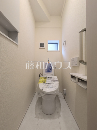 トイレ　【練馬区西大泉４丁目】