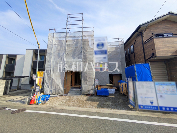 平日のご案内も可能です。お気軽にお問合せ下さいませ。　外観　【福岡市東区松崎２丁目】