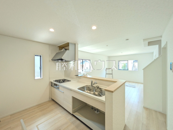 キッチン　【小金井市東町５丁目】
