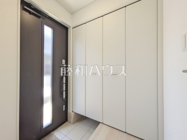 玄関　【小金井市東町５丁目】