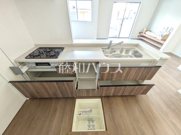 キッチン　【糟屋郡粕屋町大字柚須】