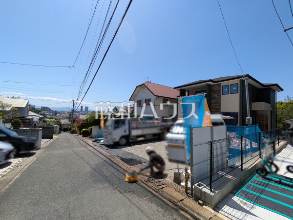 接道状況および現場風景　【福岡市東区唐原４丁目】