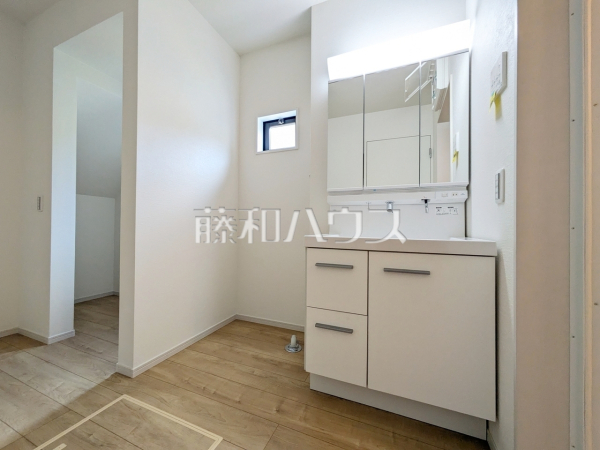 洗面室　【八王子市長房町】