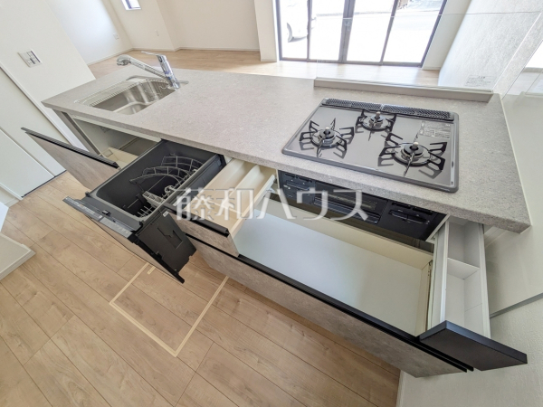 キッチンスライド収納　【八王子市長房町】