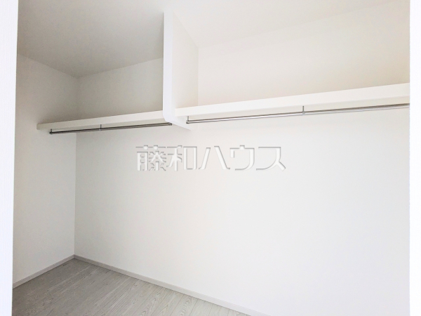 2号棟　ウォークインクローゼット　【福岡市城南区東油山１丁目】