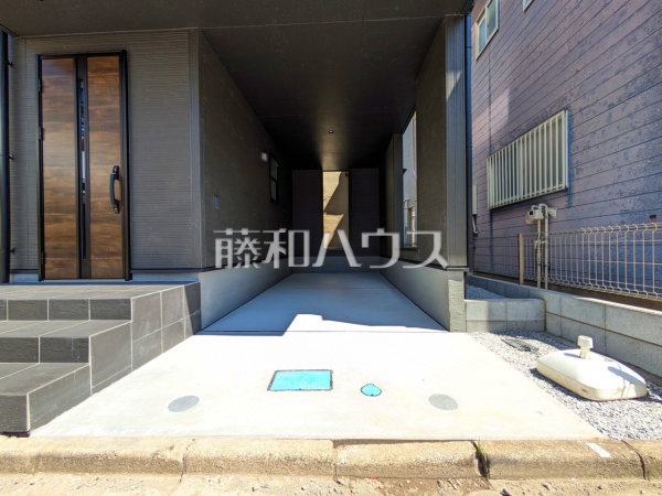 カースペース　【新座市栗原１丁目】愛車を守るビルトインガレージ！アウトドア用品のお手入れにも便利です！