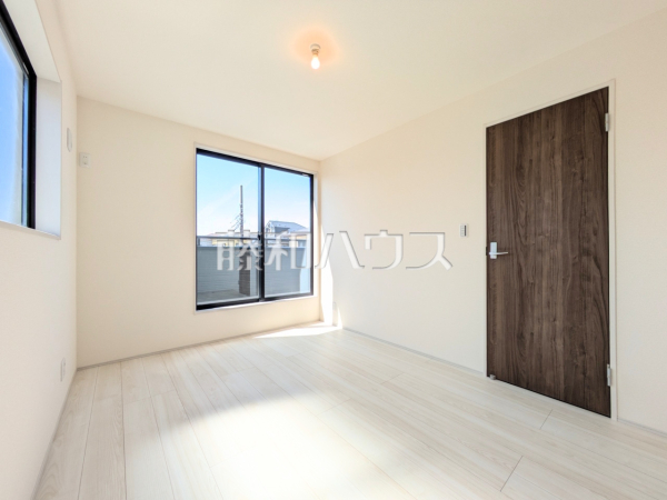 居室　【新座市栗原１丁目】