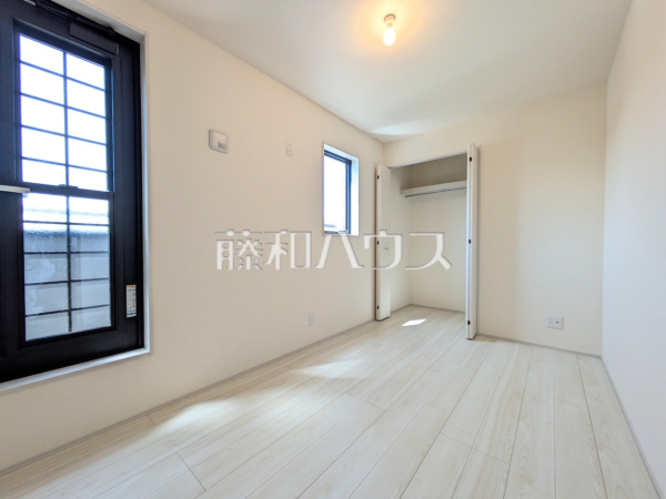 居室　【新座市栗原１丁目】