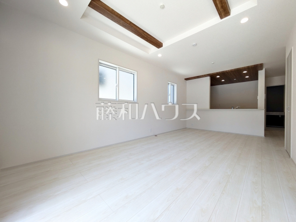 14号棟　リビング　【八王子市石川町】