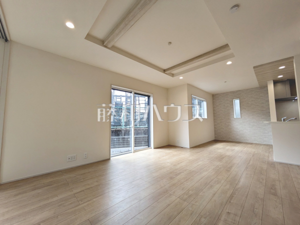 7号棟　リビング　【八王子市石川町】