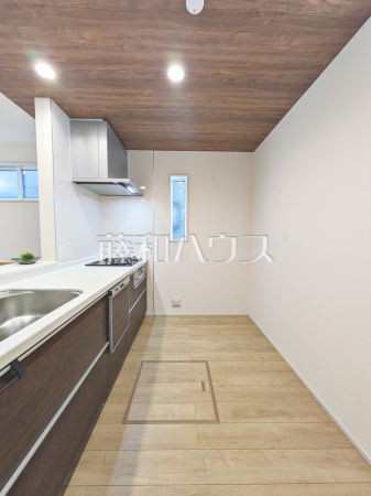 9号棟　キッチン　【八王子市石川町】