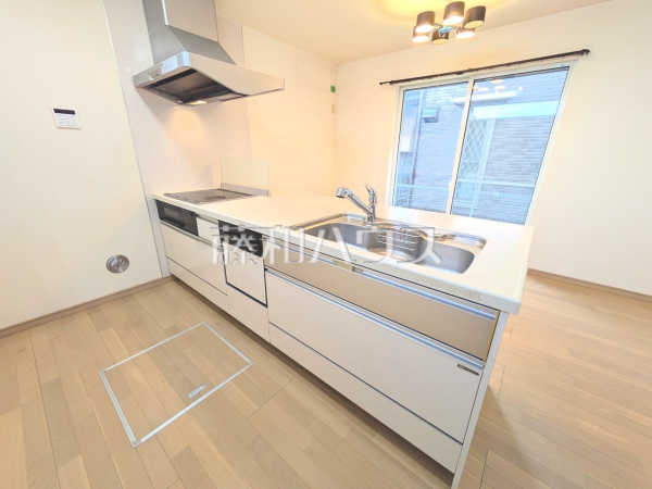 キッチン　【西東京市西原町４丁目】