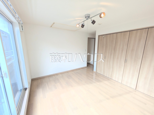 居室　【西東京市西原町４丁目】