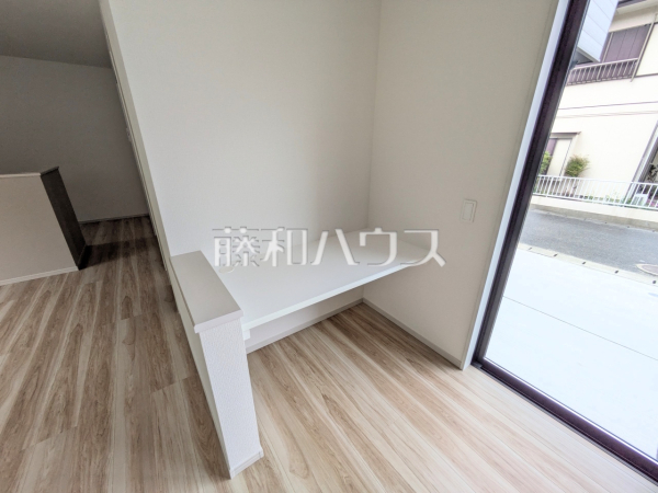 カウンターデスク　【福岡市東区三苫２丁目】