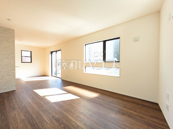 1号棟　リビング　【所沢市上新井１丁目】