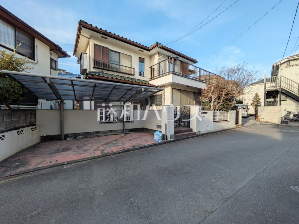 現地写真（現況：古屋有り）　【日野市南平２丁目】閑静な住宅街に佇むゆとりある売地。