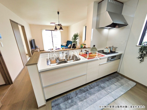 E号棟 キッチン 【所沢市北原町】 平日のご案内も可能です。まずはお気軽にお問合せ下さいませ。 E号棟 キッチン 【所沢市北原町】 平日のご案内も可能です。まずはお気軽にお問合せ下さいませ。