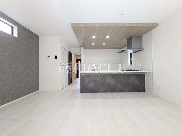 1号棟　リビング　【府中市新町２丁目】