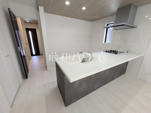 1号棟　キッチン　【府中市新町２丁目】