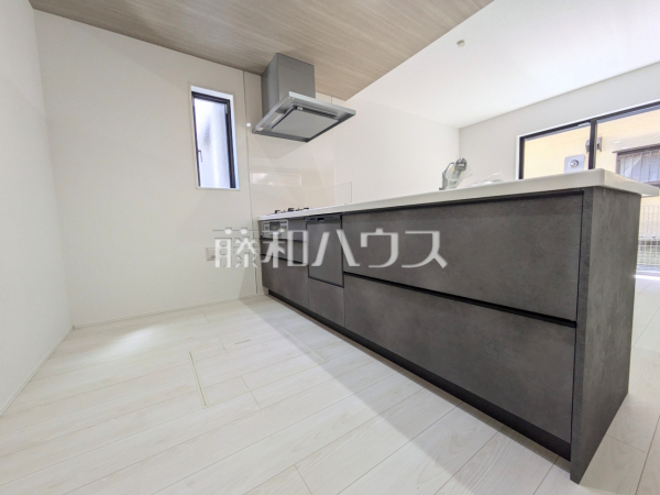 1号棟　キッチン　【府中市新町２丁目】