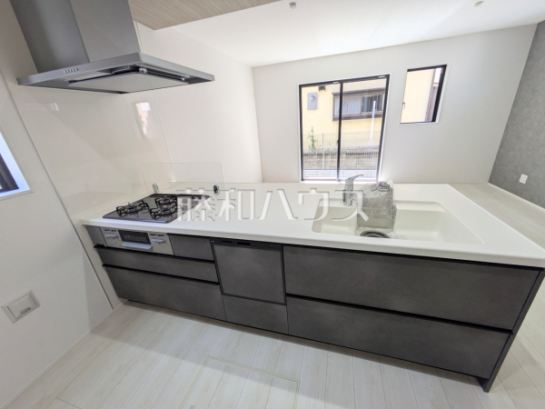 1号棟　キッチン　【府中市新町２丁目】