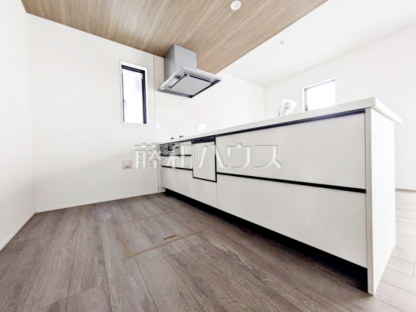 3号棟　キッチン　【府中市新町２丁目】