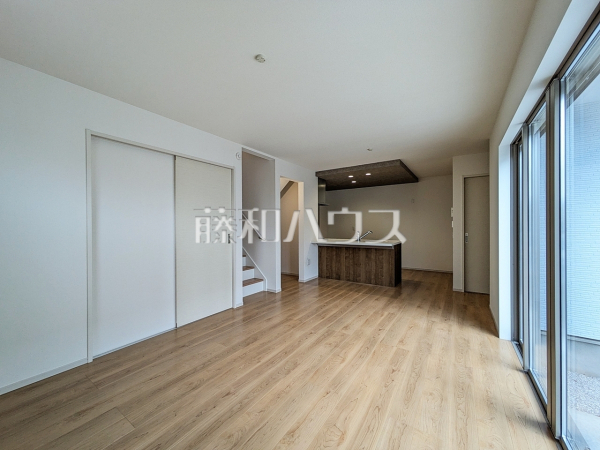 2号棟　リビング　【国分寺市高木町１丁目】