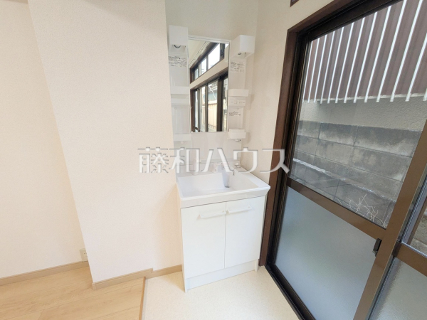 洗面室　【第二西武マンション】