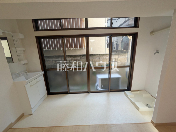 洗面室　【第二西武マンション】