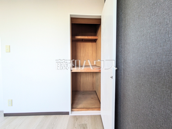 収納　【スターハイツ上祖師谷】