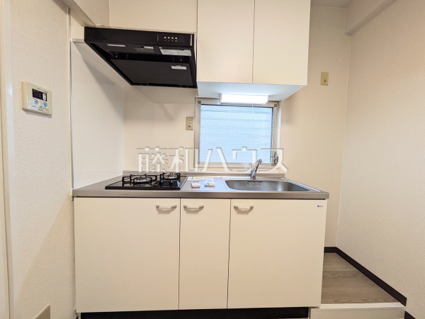 ≪キッチン≫　【スターハイツ上祖師谷】