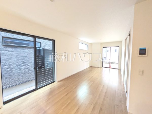 2号棟　リビング　【福岡市南区井尻４丁目】