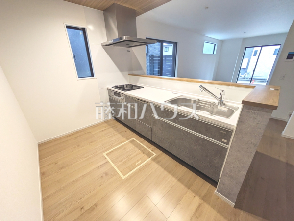 2号棟　キッチン　【福岡市南区井尻４丁目】