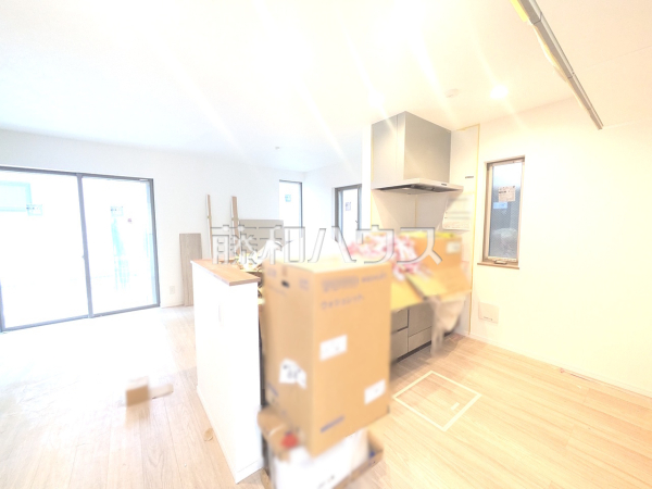 キッチン　【東村山市秋津町２丁目】