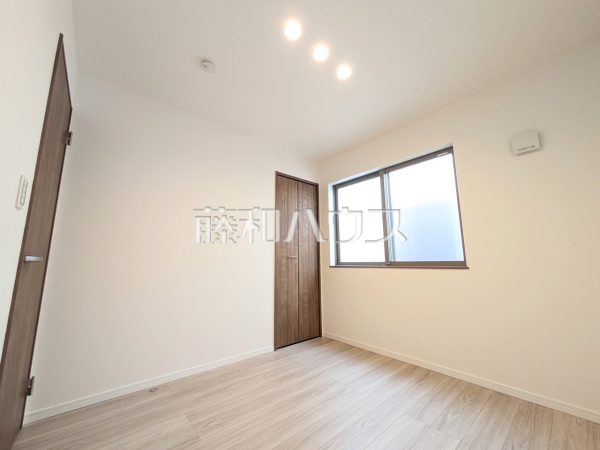 居室　【東村山市秋津町２丁目】