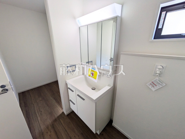 2号棟　洗面室　【糟屋郡志免町桜丘３丁目】