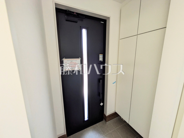 2号棟　玄関　【糟屋郡志免町桜丘３丁目】