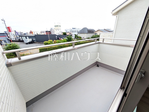 バルコニー　【春日井市六軒屋町】
