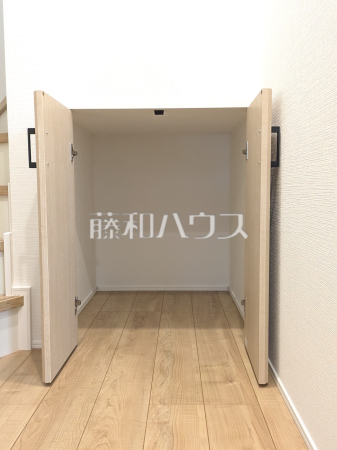 収納　【新座市片山３丁目】