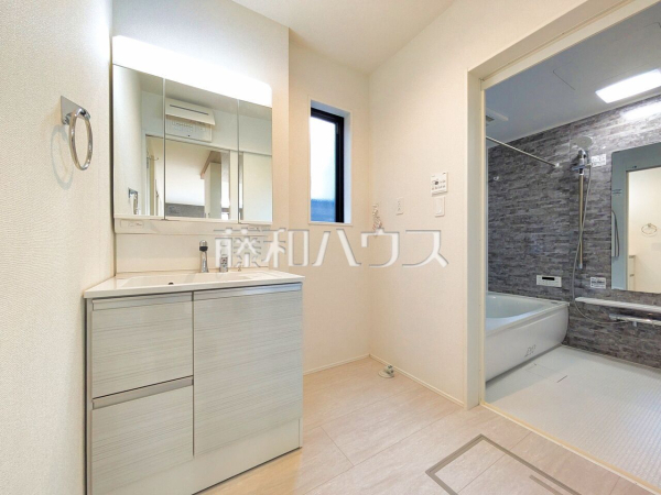 洗面室　【志木市中宗岡２丁目】