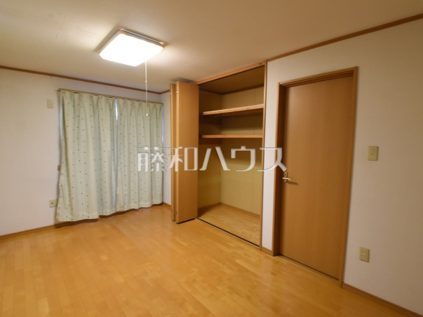 ※古屋の室内状況
居室　【東久留米市八幡町２丁目】