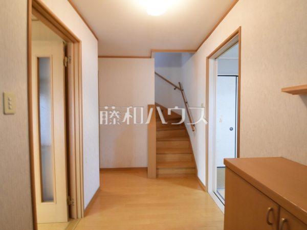 ※古屋の室内状況
玄関ホール　【東久留米市八幡町２丁目】