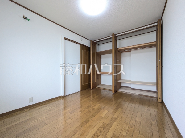 収納　【志木ニュータウン南の森壱番街　15号棟】