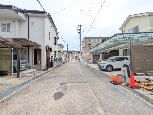 接道状況および現場風景　【春日井市牛山町】