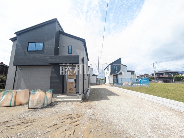 外観　【名古屋市守山区大字上志段味字海東】
順調に工事が進んでいます。実際の街並みの様子が段々見えて参りました。ぜひ実際に現地をご見学下さいませ。　