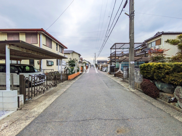 接道状況および現場風景 【春日井市東野町西2丁目】 接道状況および現場風景 【春日井市東野町西2丁目】